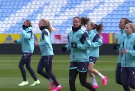 开云中国-智利女足队在比赛中展现出团队实力的英文